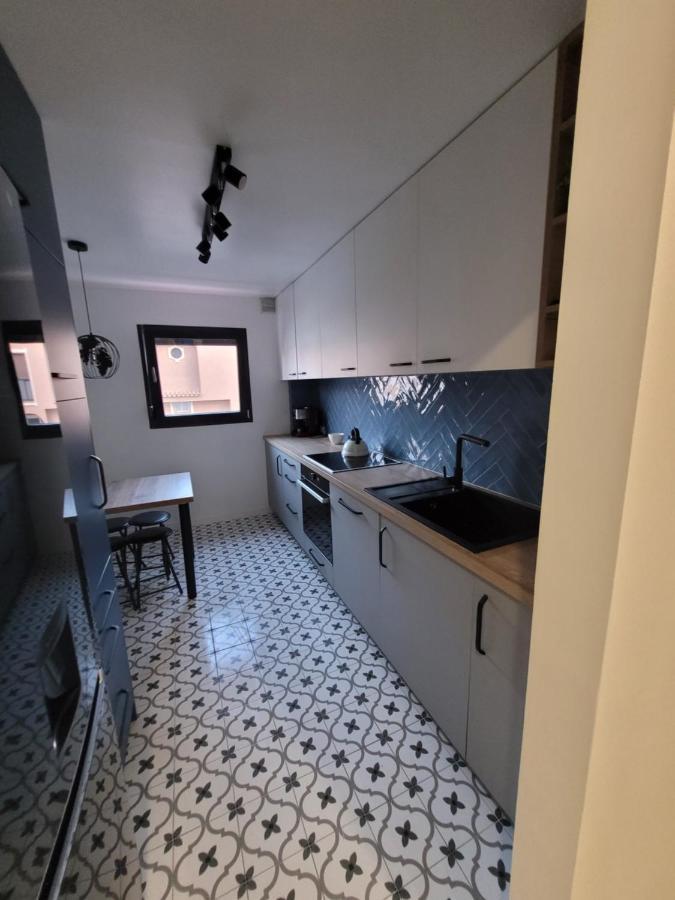 Apartamentos Sabinillas San Luis de Sabinillas Ngoại thất bức ảnh